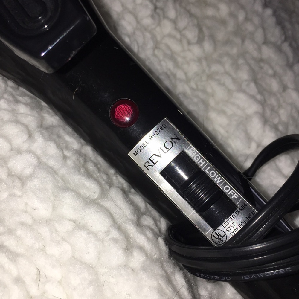 Curling Iron - Picture 2 of 3